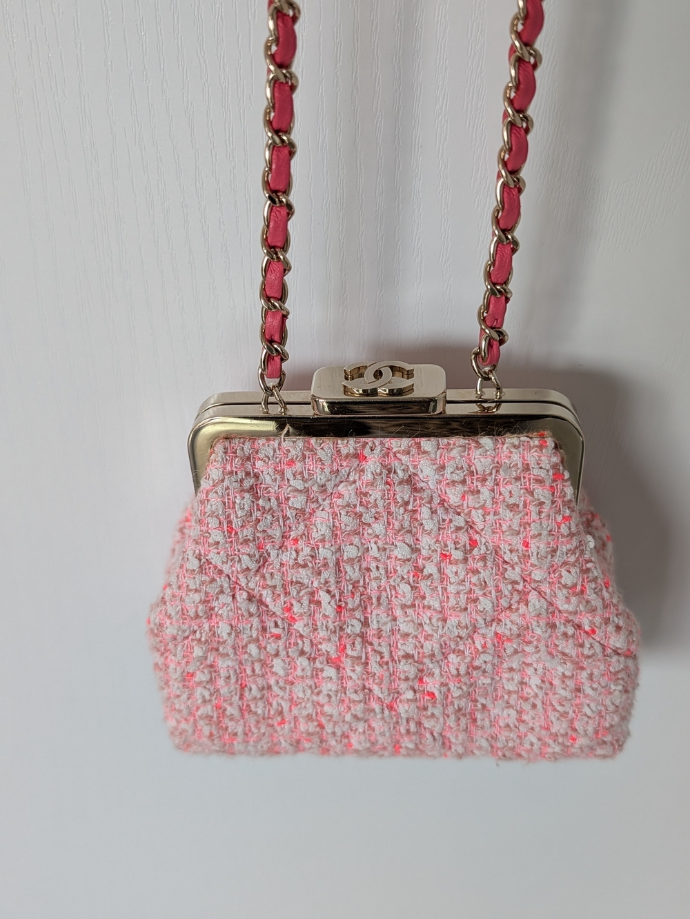 Chanel Tweed Kiss Lock Clutch With Chain Pale Pink Ecru
